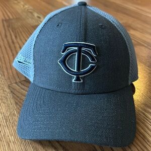 Minnesota Twins New Era Baseball Cap Hat Grey Gray Fitted Medium/Large